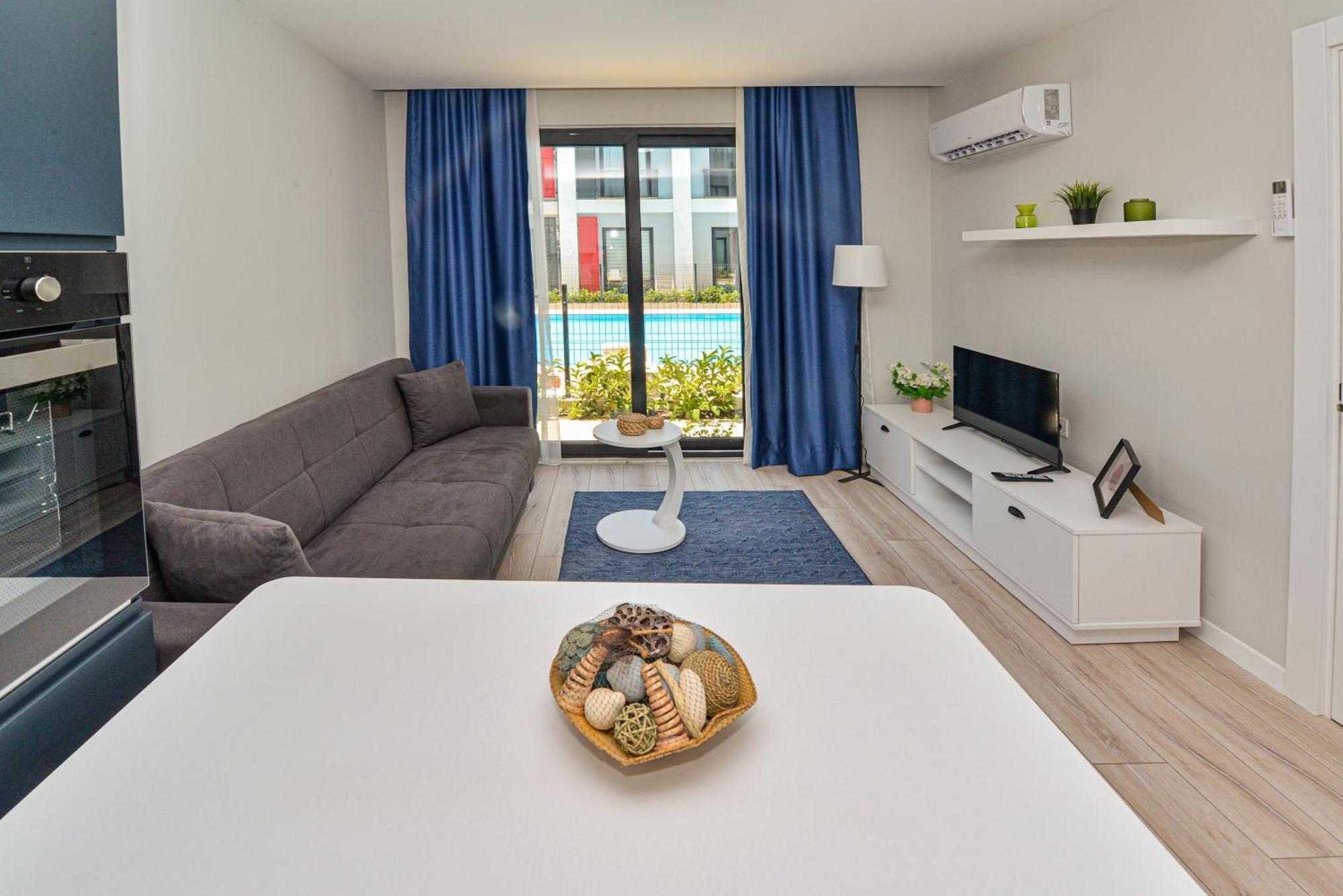 C Suites Antalia Airport Exterior foto